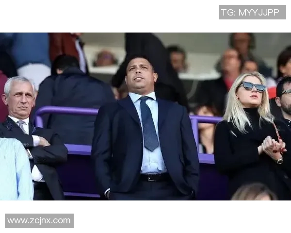 巴拉多利德的罗纳尔多传奇与足球生涯的辉煌回顾