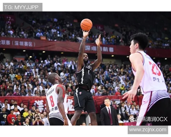 热火球星因肌腱受伤将缺席下场比赛，球队面临严峻考验